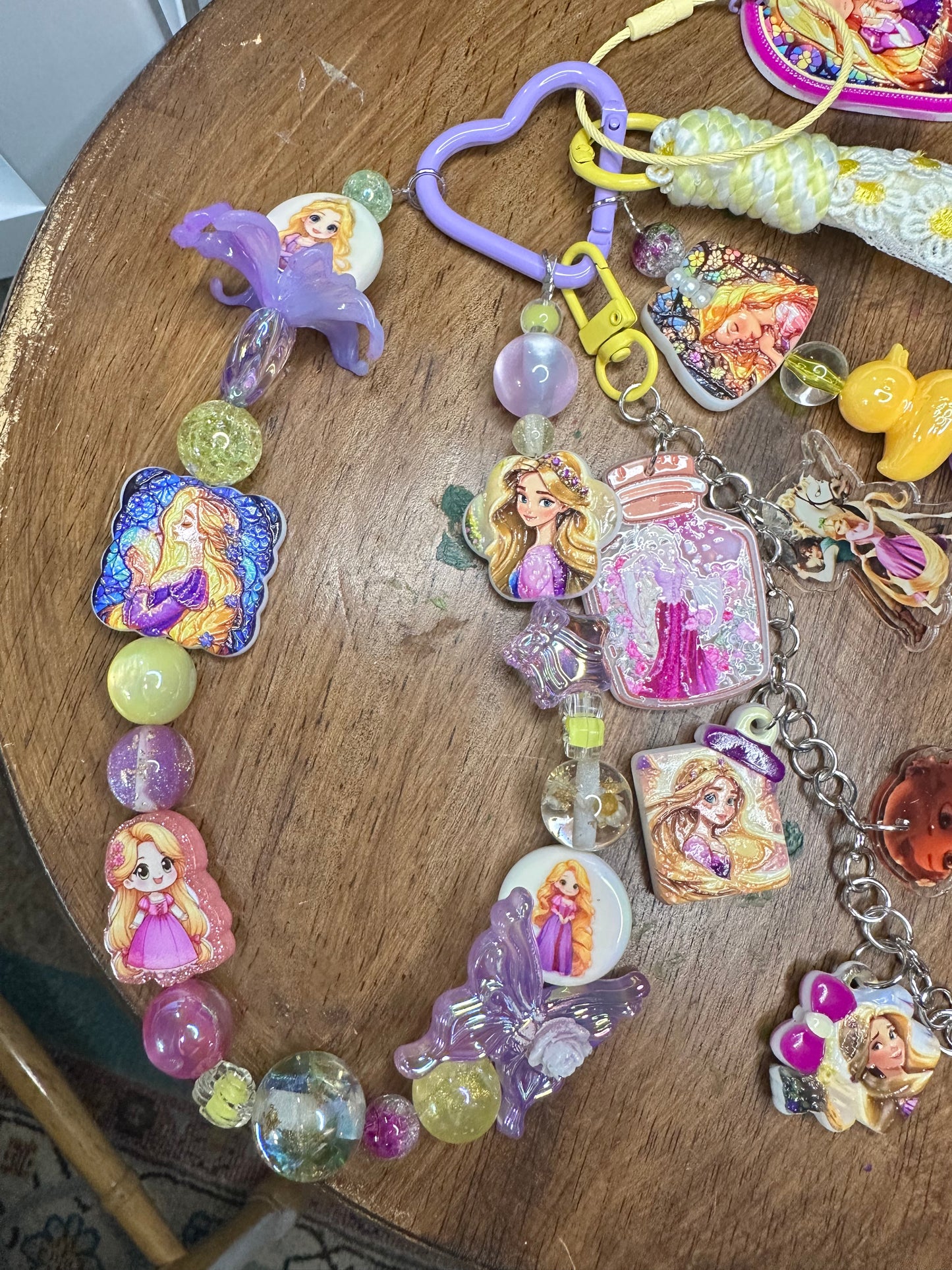 ✨ Golden Flower Princess Purse Charm ✨$34