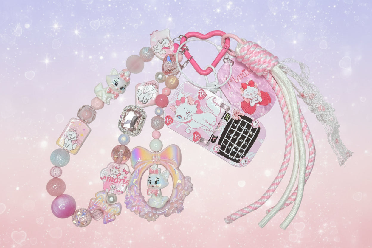 🎀🐱 “Princess Marie” Luxe Purse Chain $32