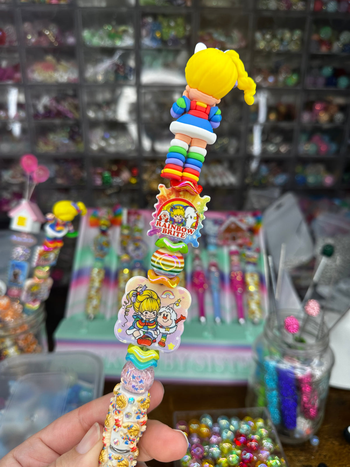 Rainbow 🌈 Brite Topper Pen with Extender & Rainbow Brite Charm Base