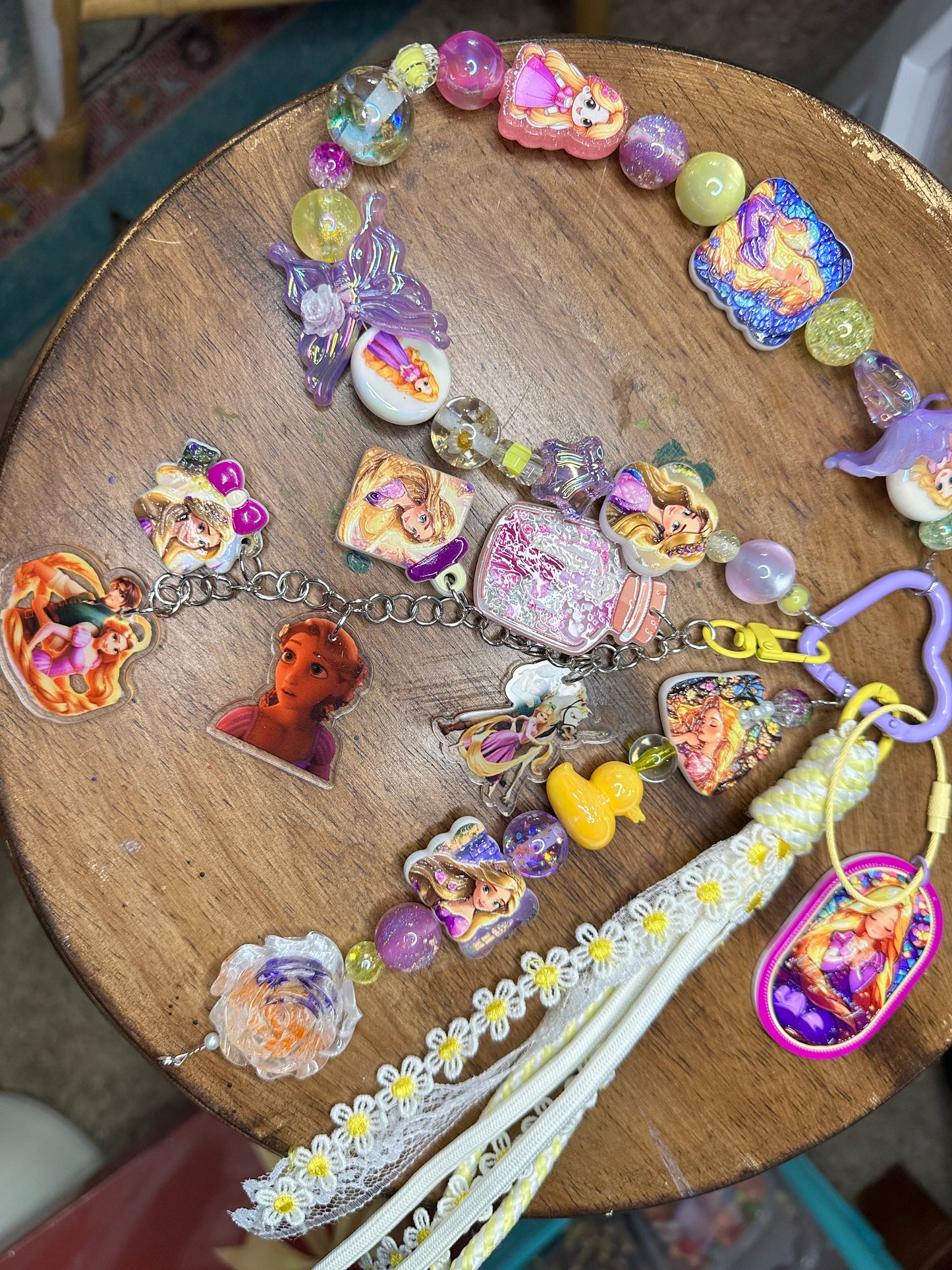 ✨ Golden Flower Princess Purse Charm ✨$34