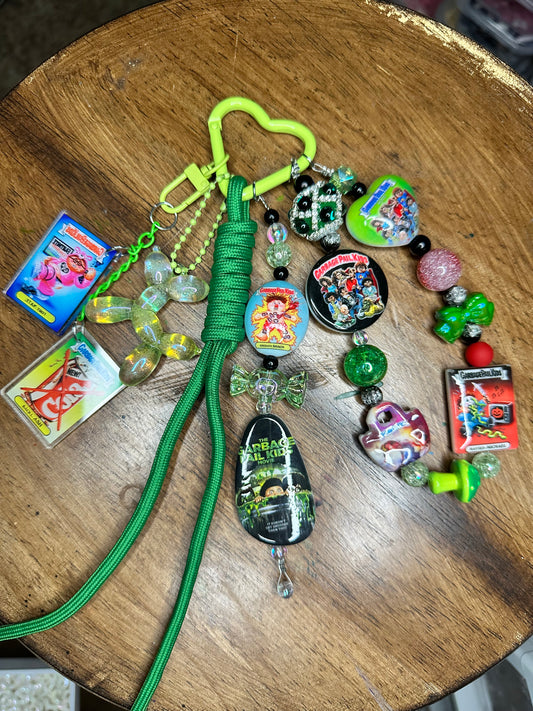 🗑️ 

Garbage Pail Kids Junkyard Chaos Keychain

 🗑️ $28