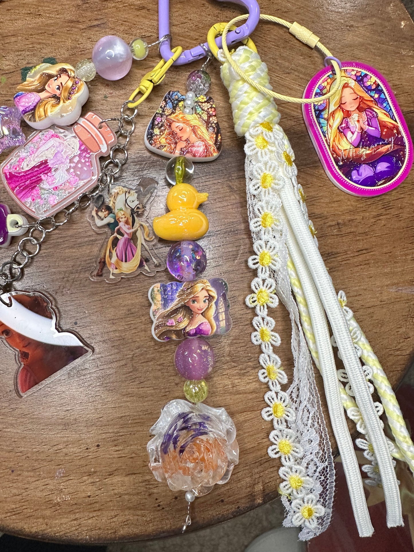 ✨ Golden Flower Princess Purse Charm ✨$34