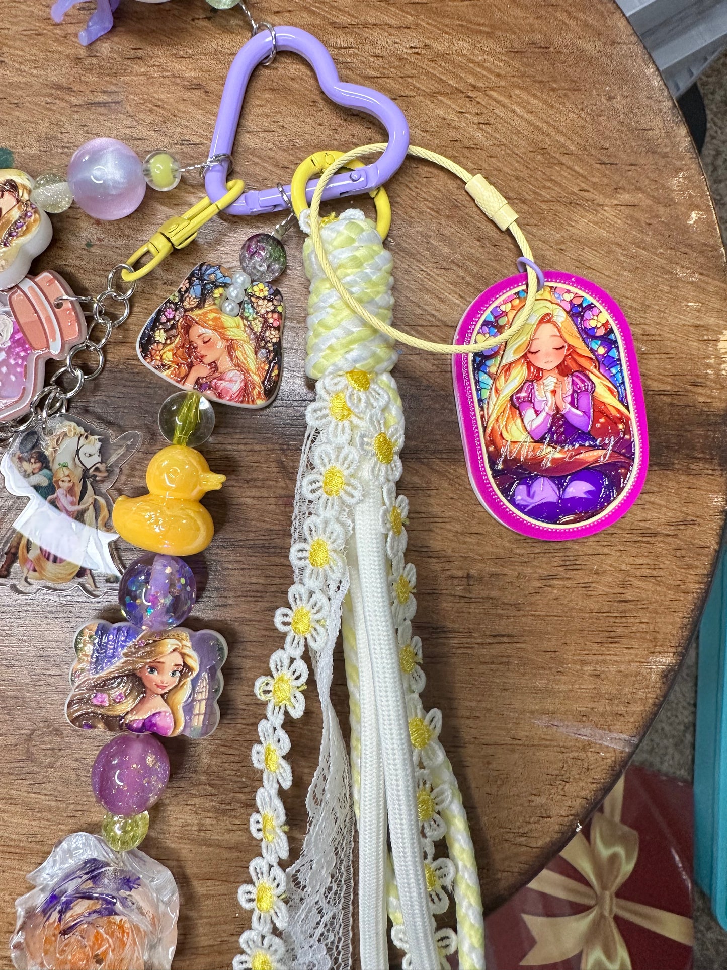 ✨ Golden Flower Princess Purse Charm ✨$34